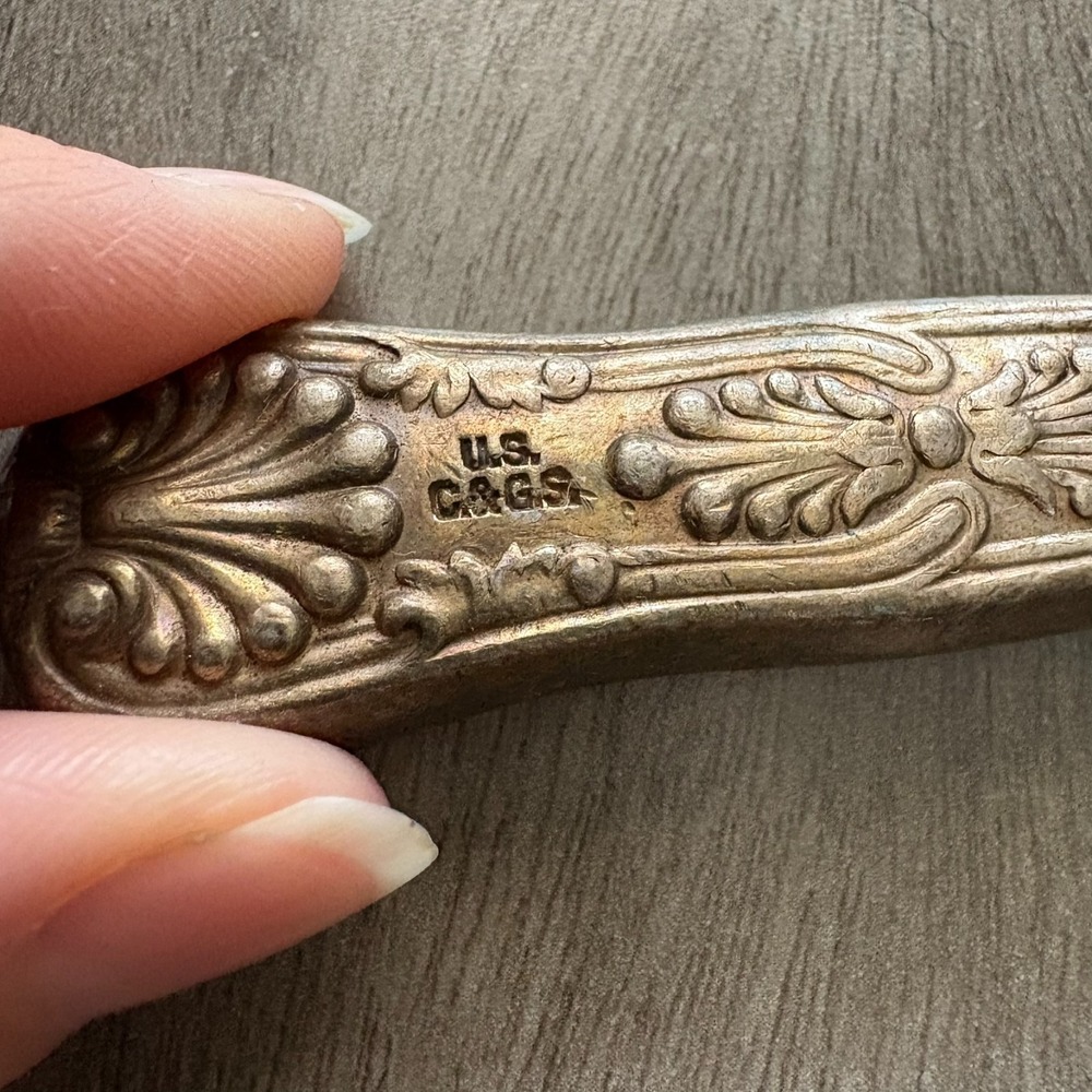 Vintage U.S. CAGS Sterling Silver Pleated Handled Butter Spreader Knife - Picture 10 of 10
